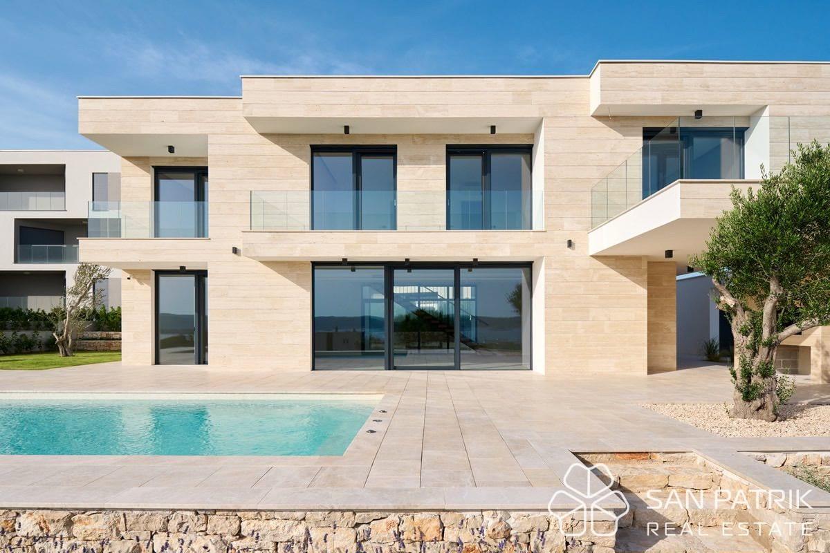 Mediterranean Villa Biograd — photograph 2